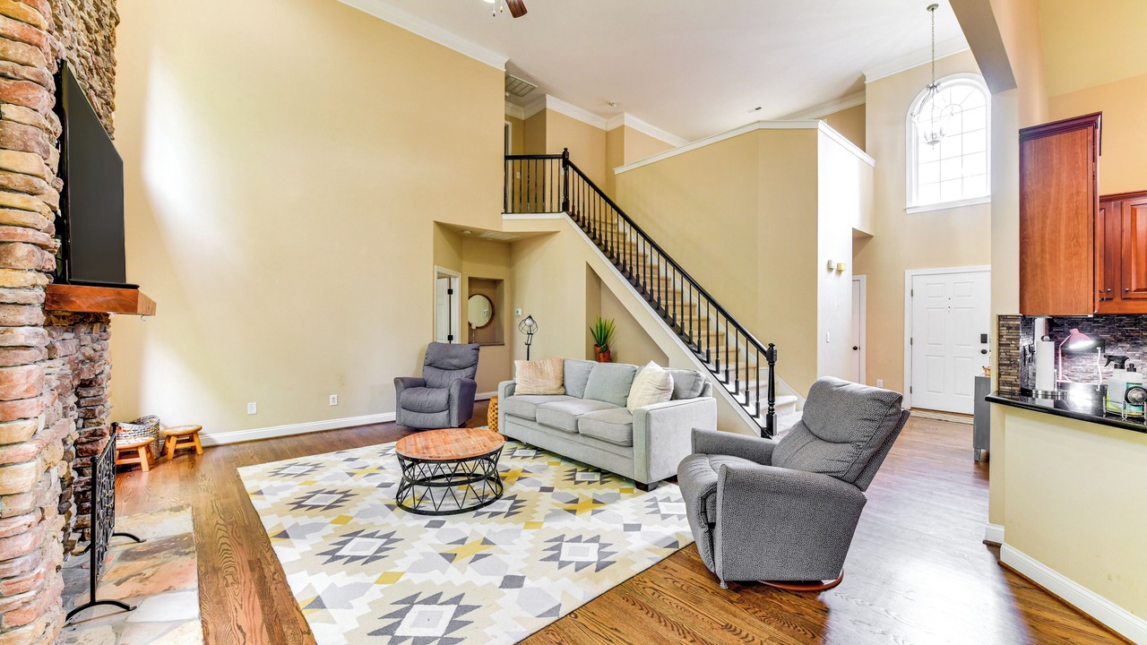 Photo of Livingroom in Huntersville