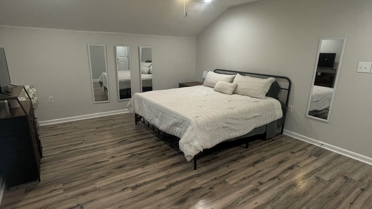 Photo of Bedroom in Pine Forest
