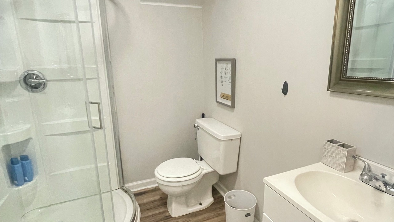 Photo of Bathroom in Pine Forest