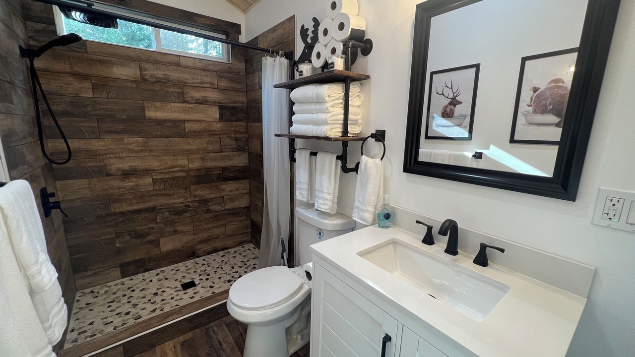 Photo of Bathroom in Athol