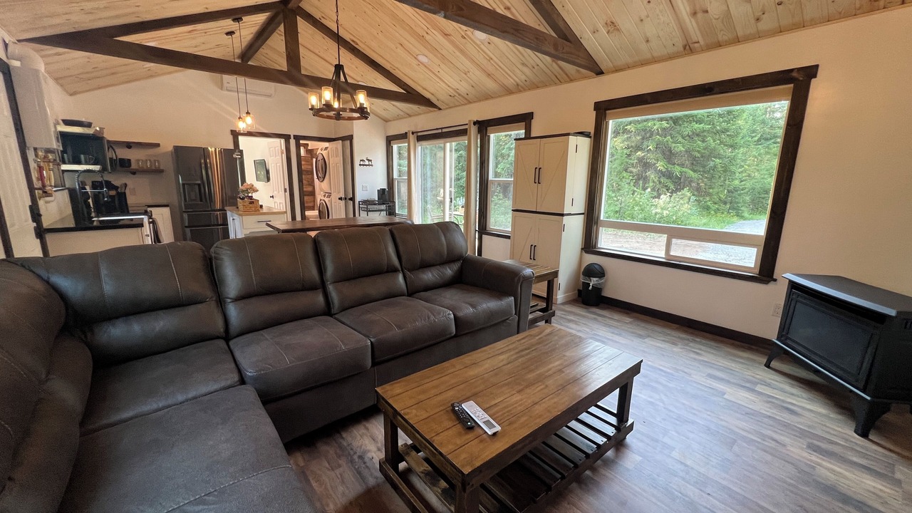 Photo of Livingroom in Athol