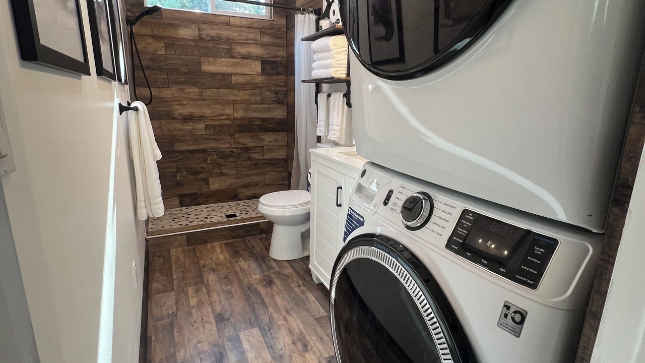 Photo of Bathroom in Athol