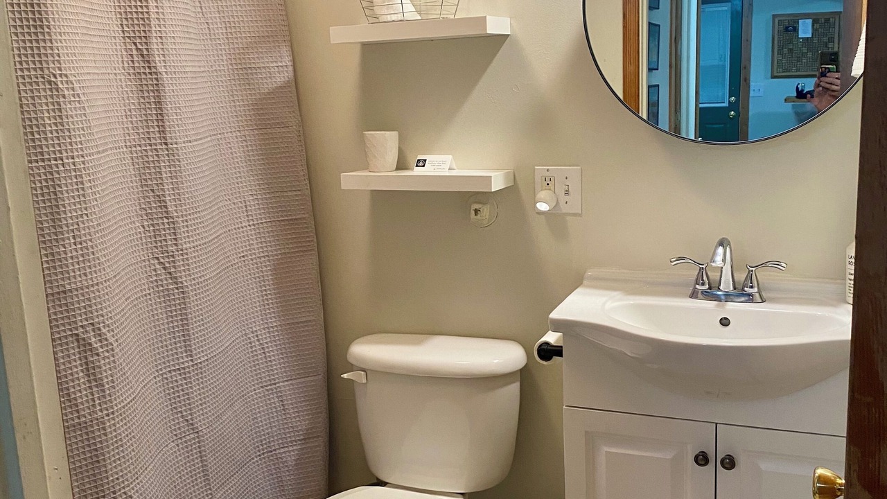 Photo of Bathroom in Rose Park