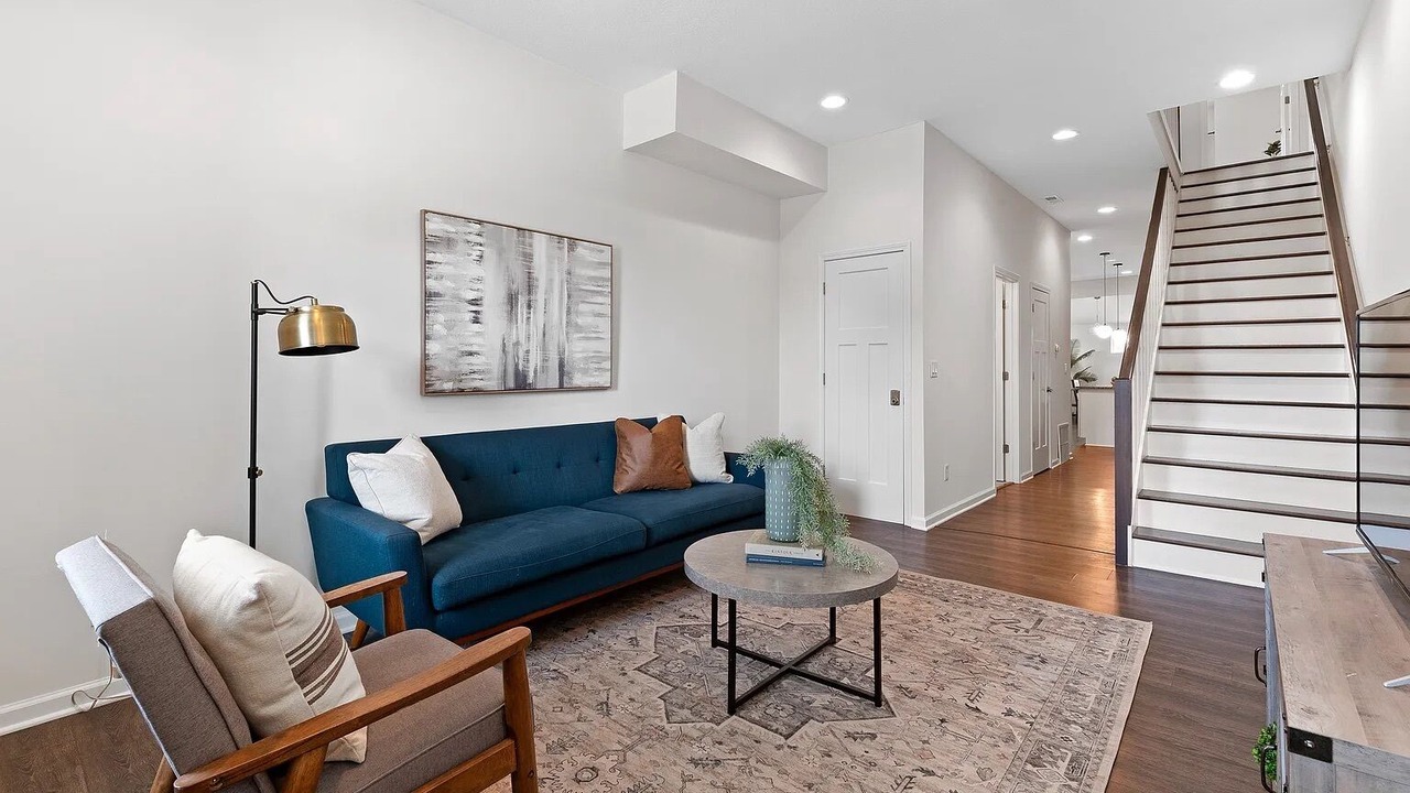 Photo of Livingroom in Fountain Square