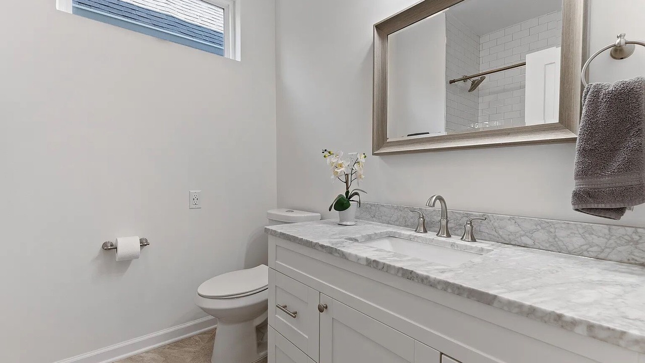 Photo of Bathroom in Fountain Square