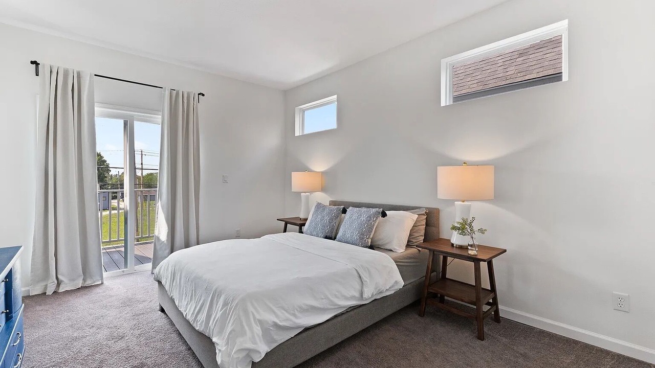 Photo of Bedroom in Fountain Square