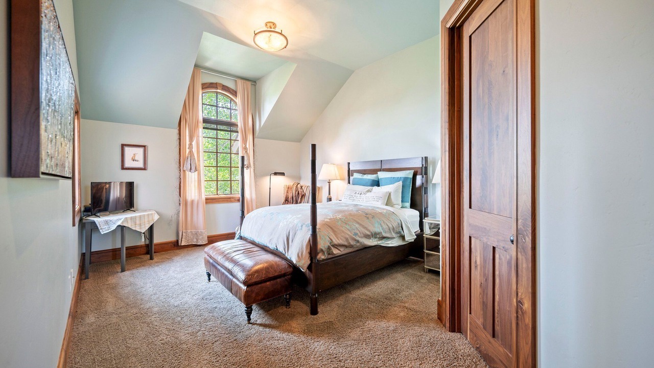 Photo of Bedroom in Tamarack