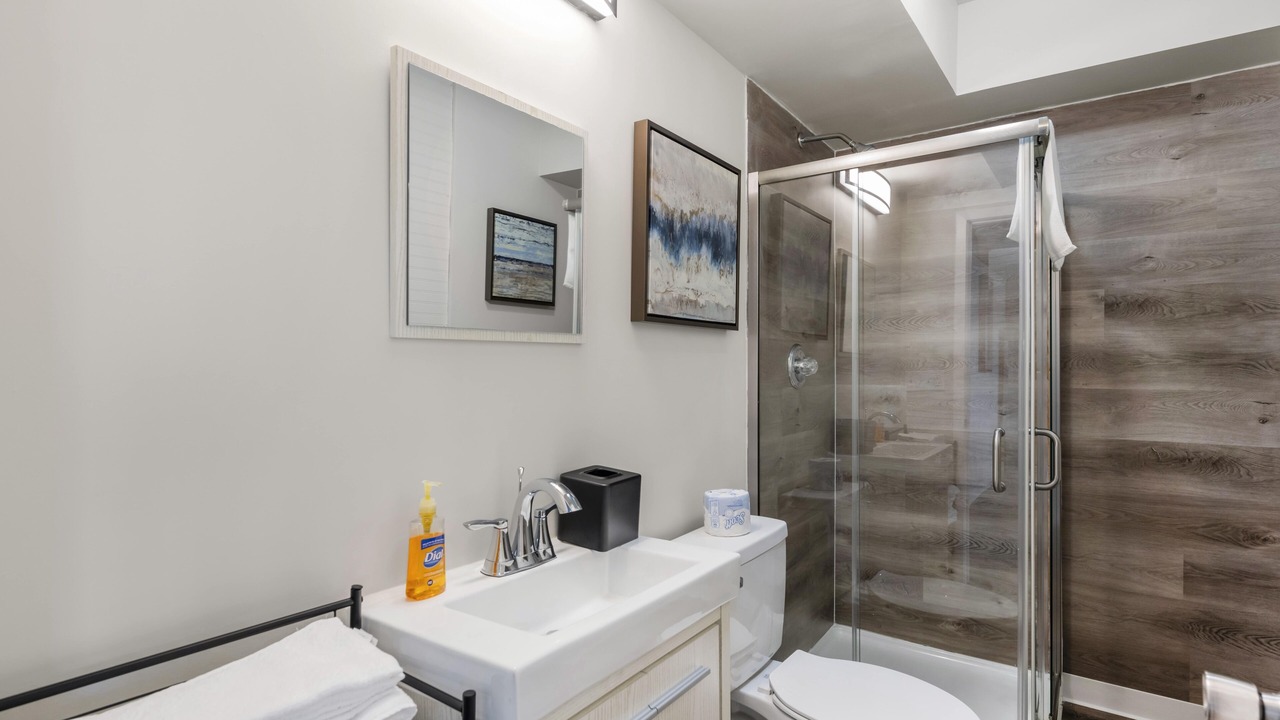 Photo of Bathroom in New Center Detroit