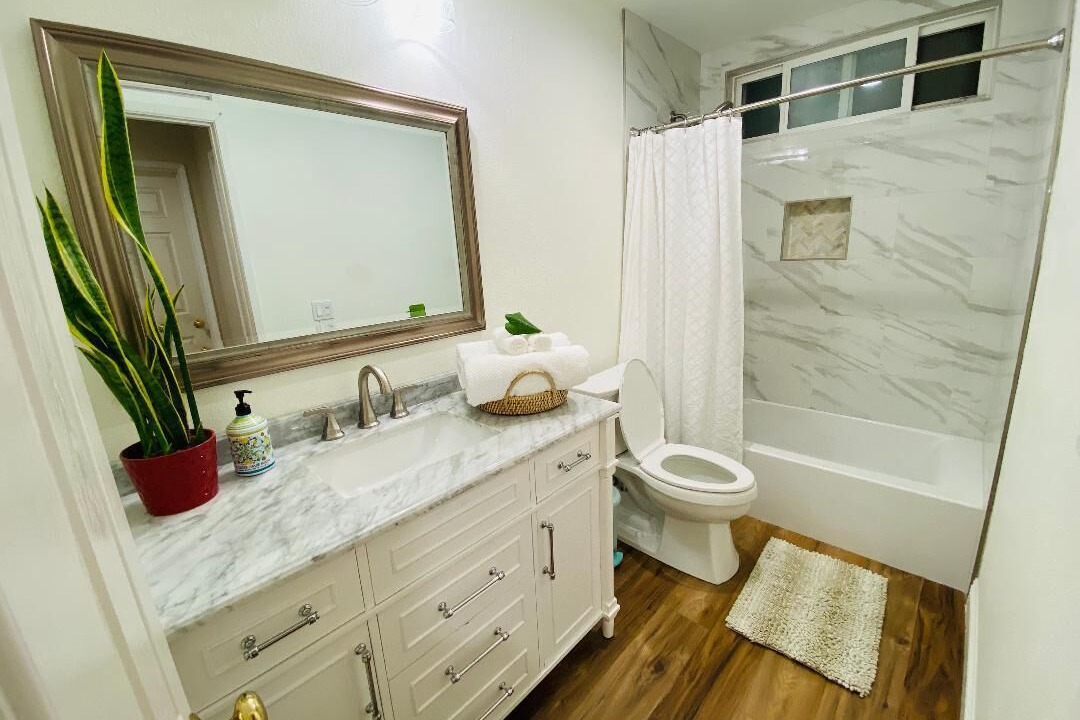 Photo of Bathroom in Ocean View Hills