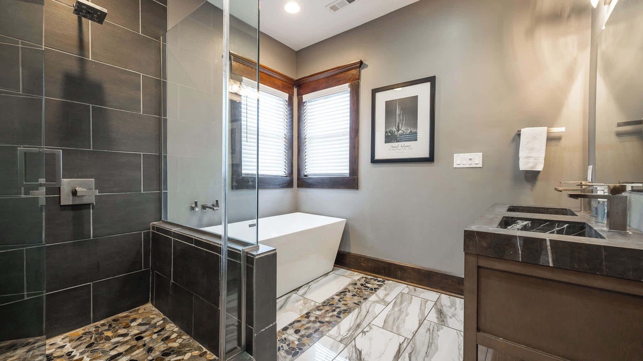 Photo of Bathroom in Near Northside