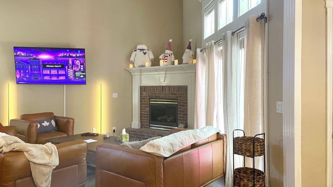 Photo of Livingroom in Eagle