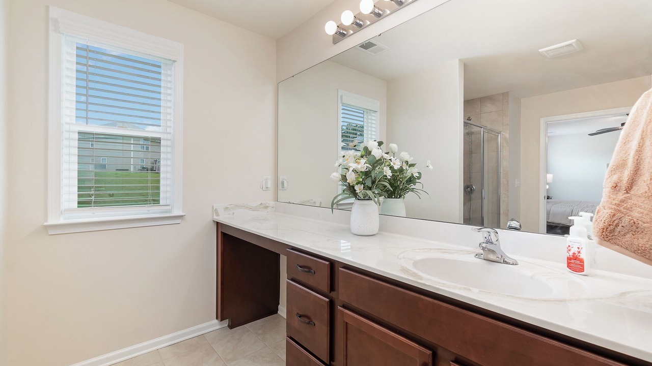 Photo of Bathroom in Bowling Green