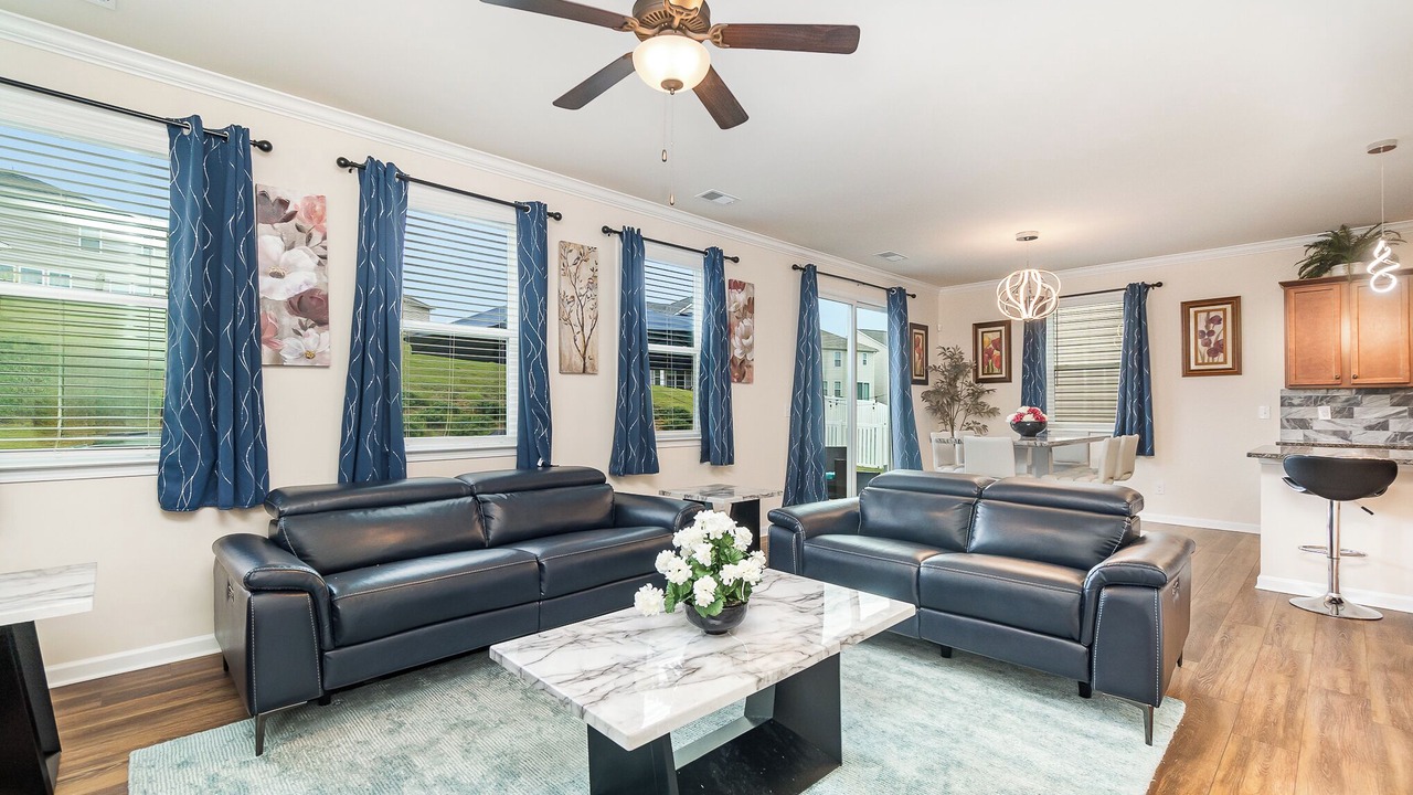 Photo of Livingroom in Bowling Green