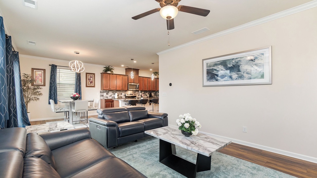 Photo of Livingroom in Bowling Green