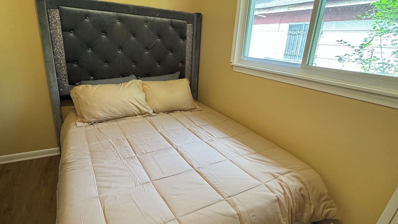 Photo of Bedroom in Detroit