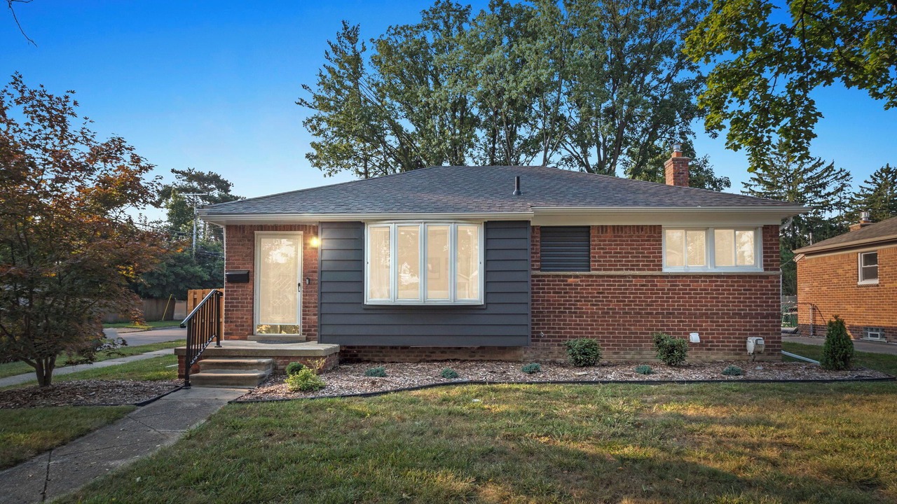 Photo of Outdoor in Royal Oak
