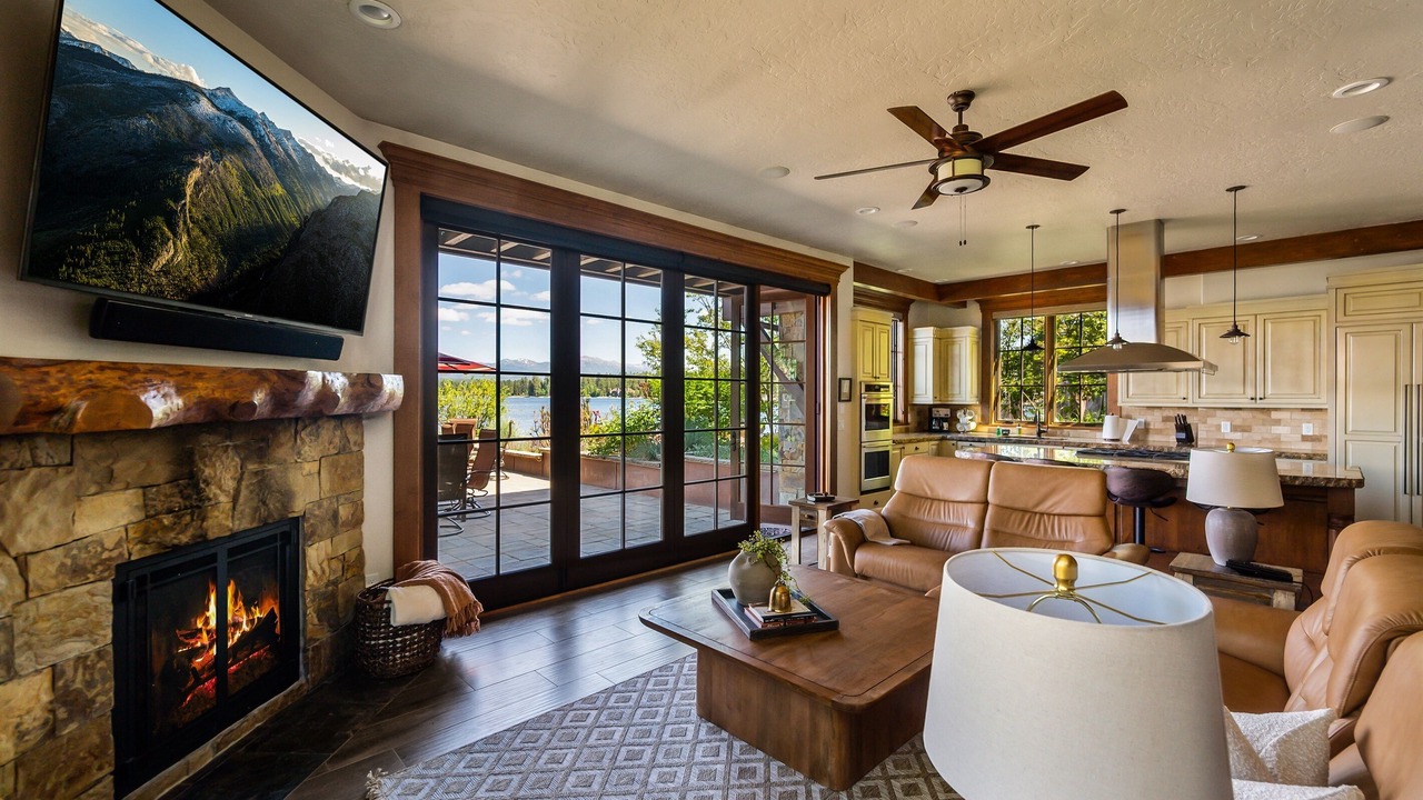 Photo of Livingroom in McCall