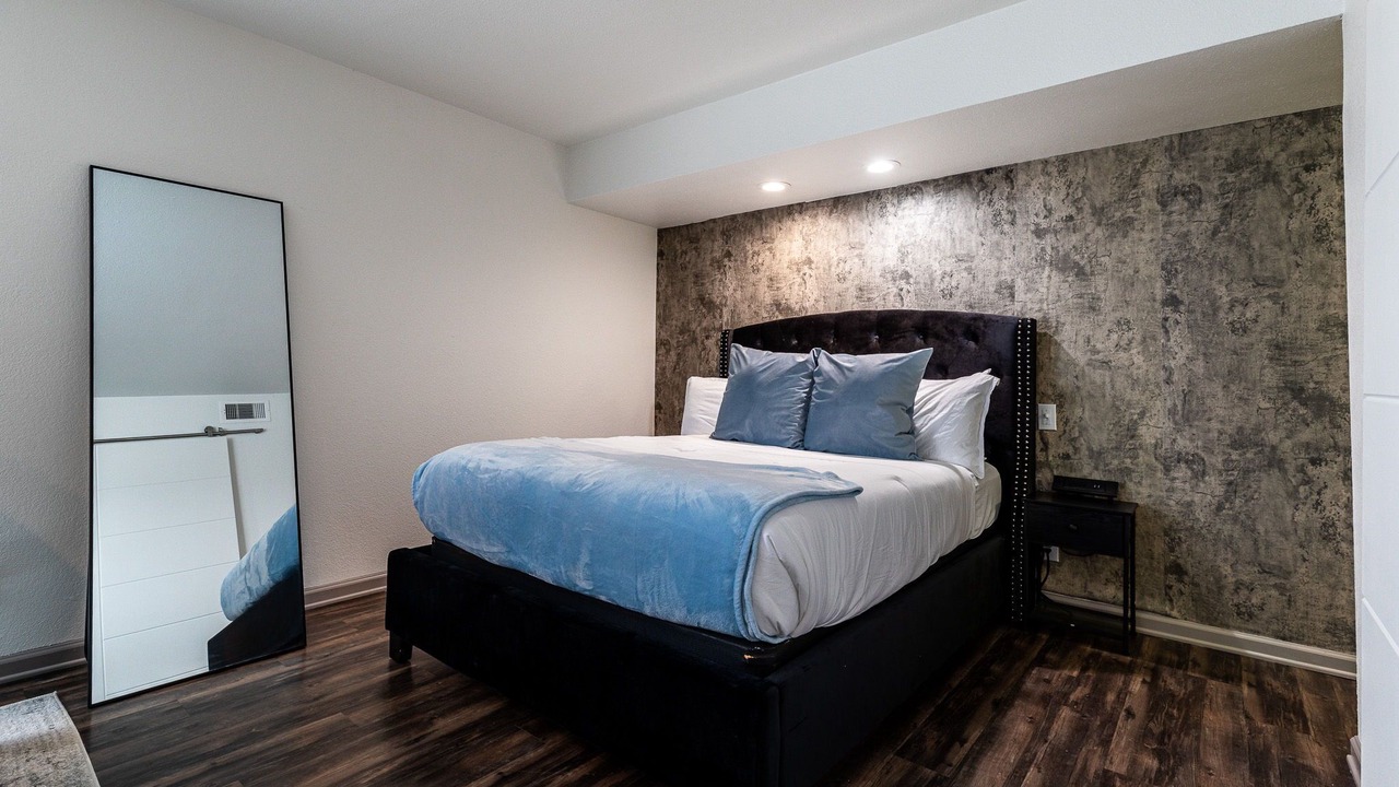Photo of Bedroom in Braeswood Place