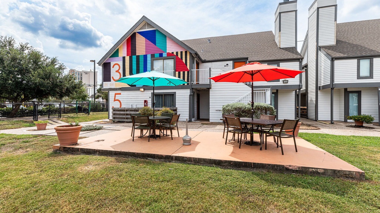 Photo of Outdoor in Braeswood Place
