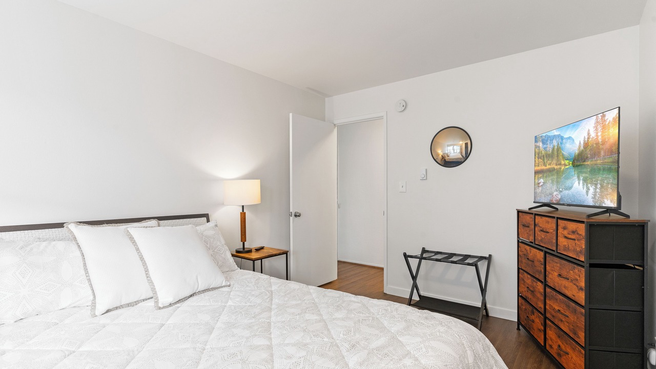 Photo of Bedroom in University District