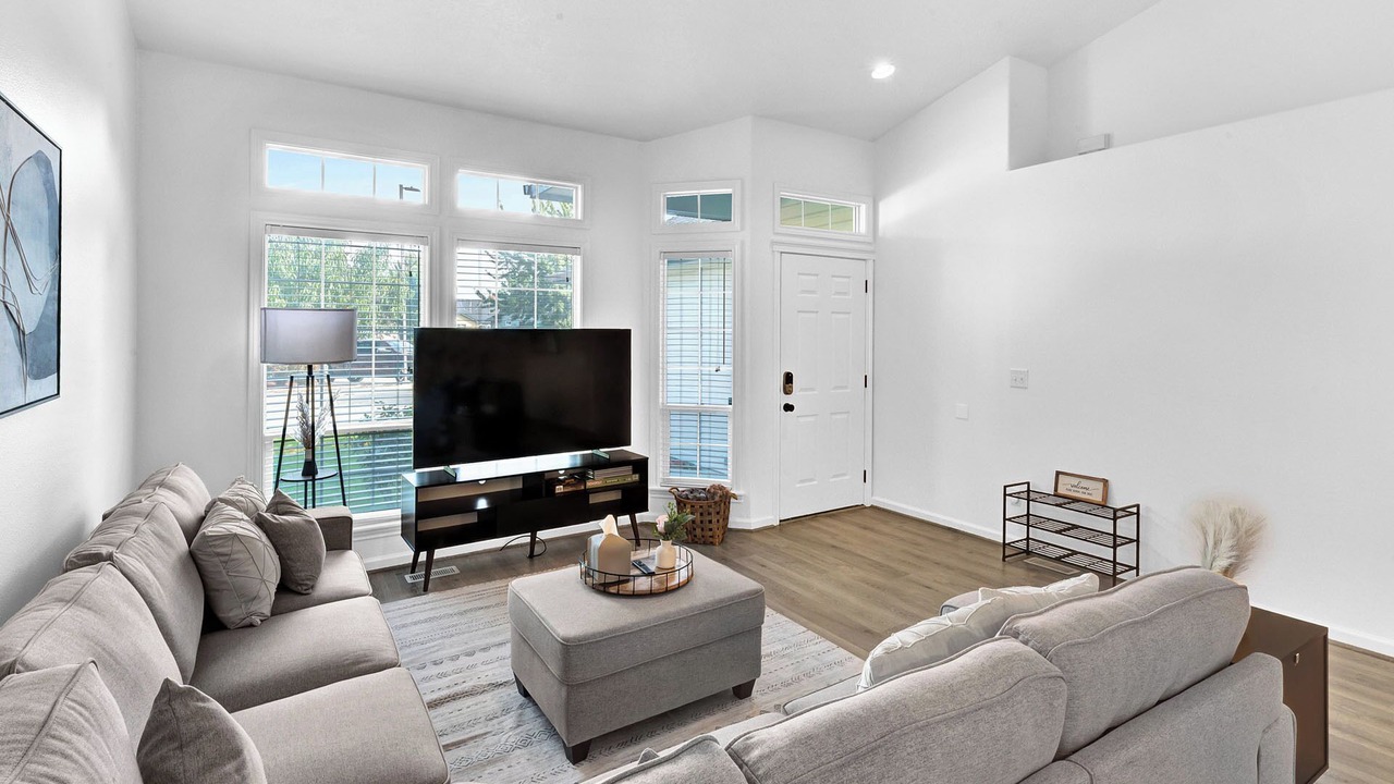 Photo of Livingroom in West Valley