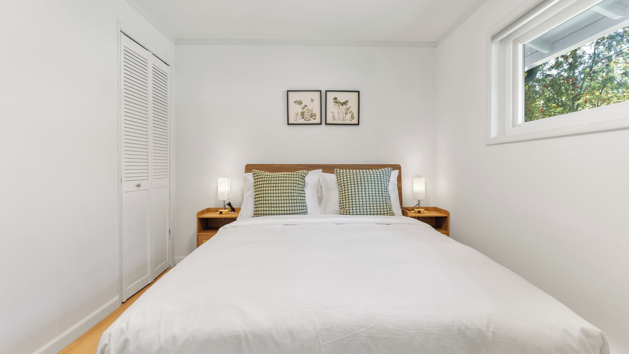Photo of Bedroom in Mountlake Terrace