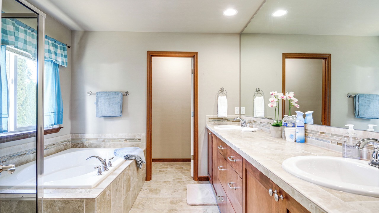 Photo of Bathroom in Silver Lake