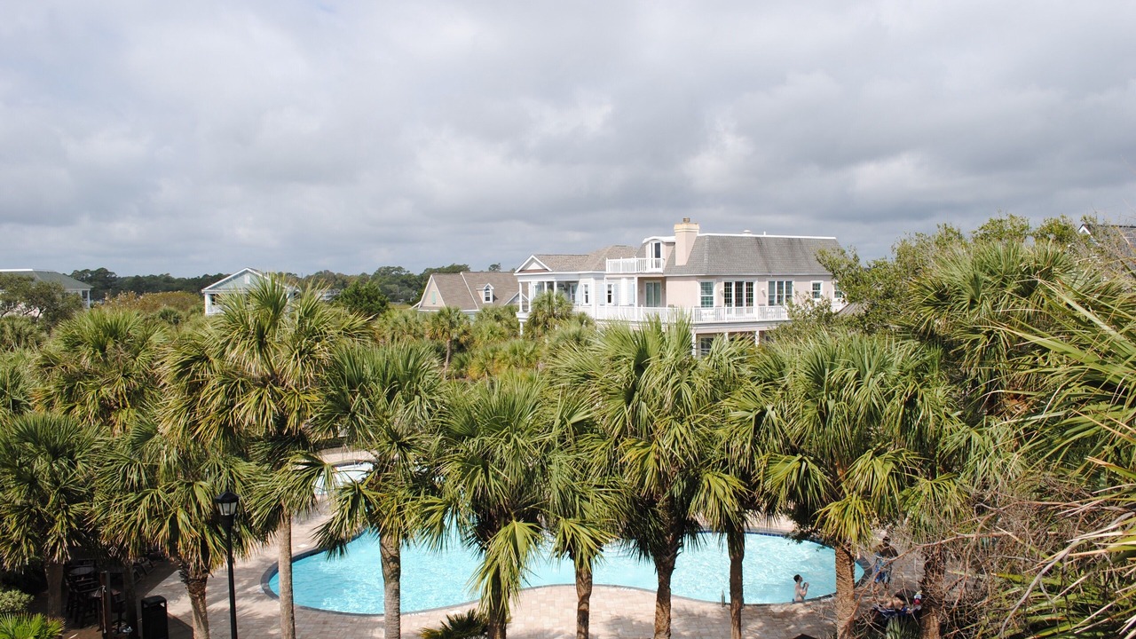 Photo of Patio Balcony in Litchfield by the Sea