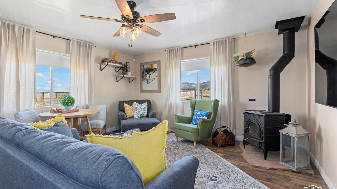 Photo of Livingroom in Cedar City
