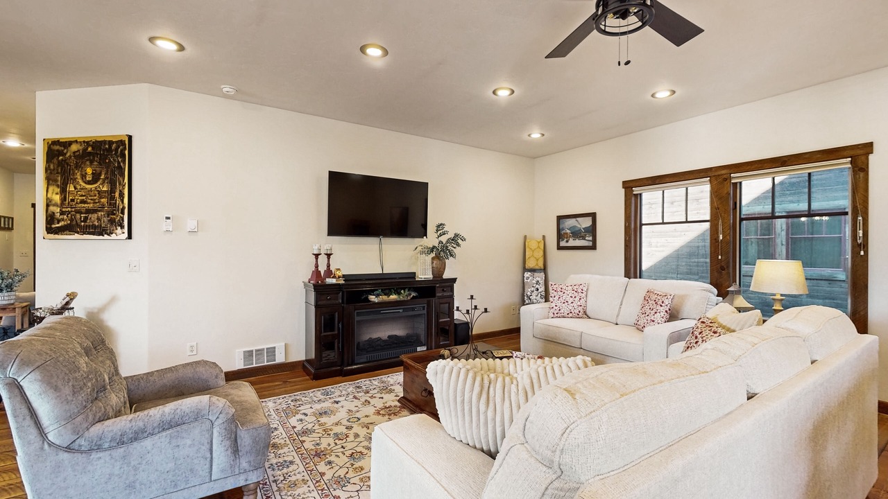 Photo of Livingroom in New Meadows