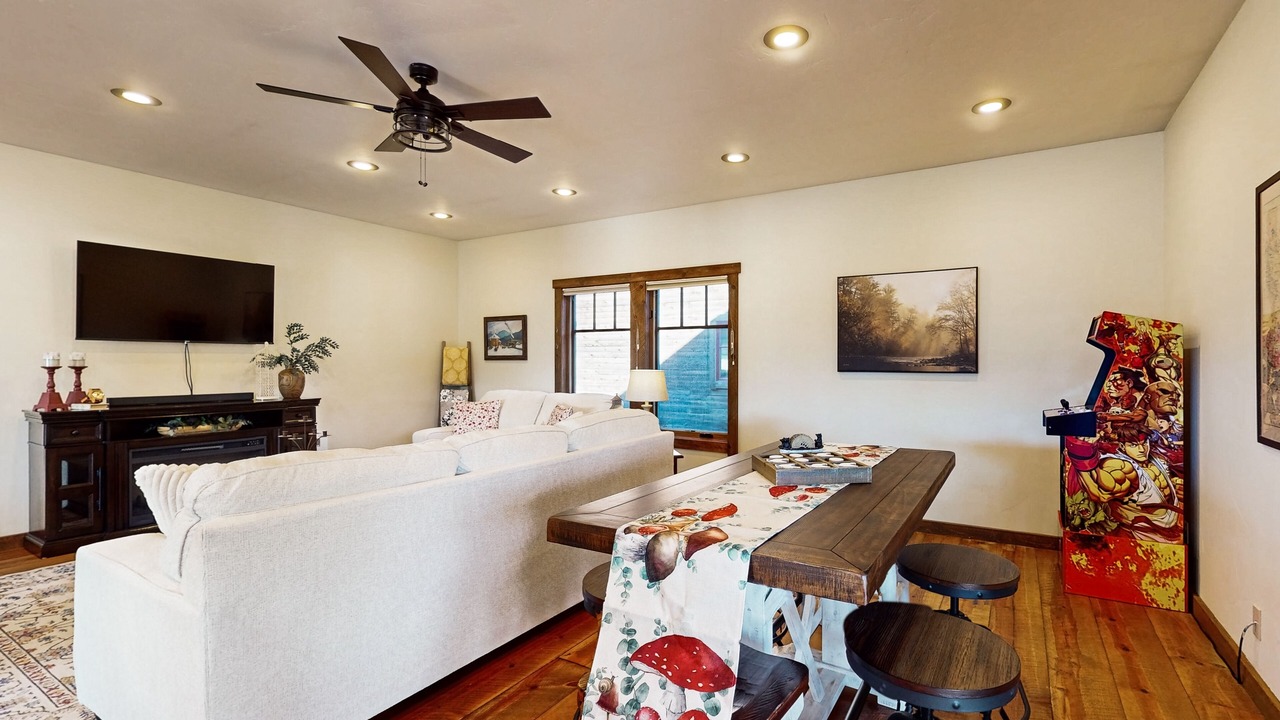 Photo of Livingroom in New Meadows