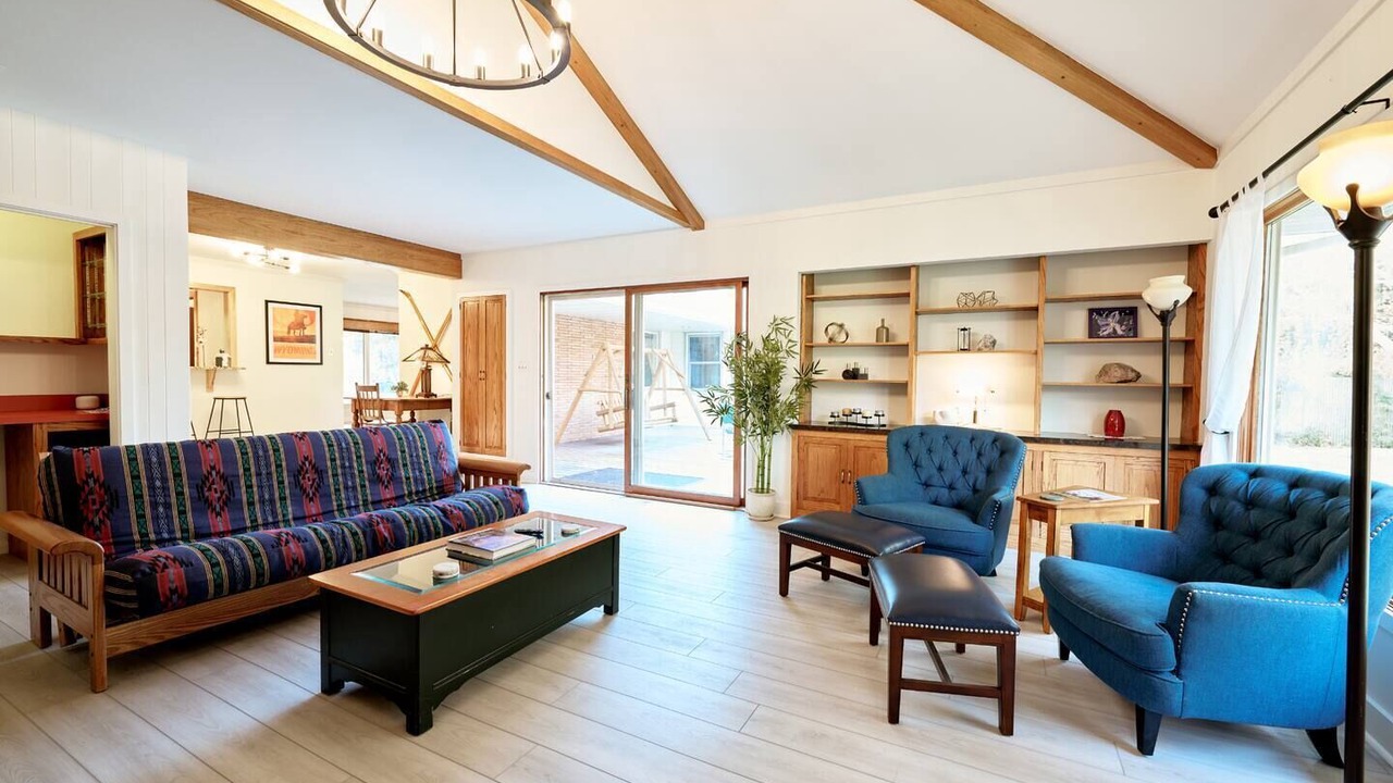 Photo of Livingroom in Sheridan