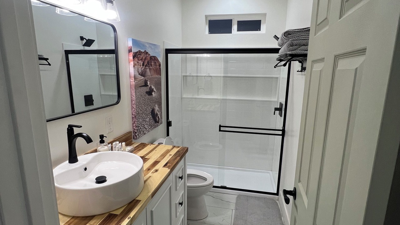 Photo of Bathroom in Lapoint