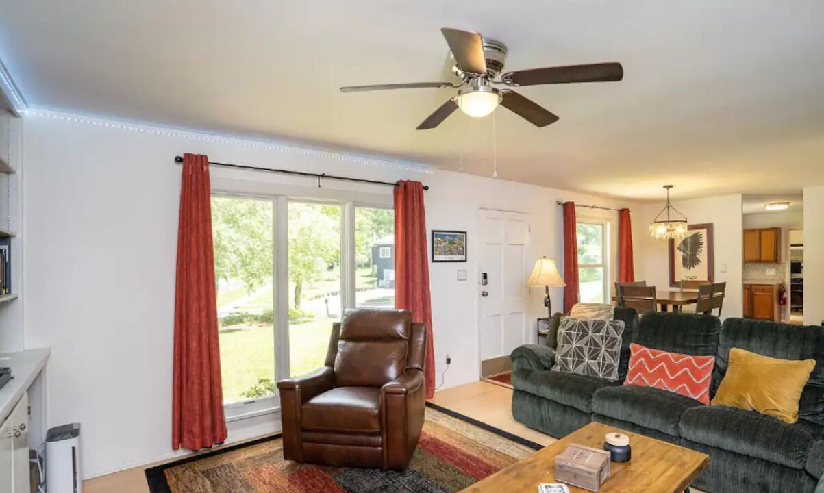 Photo of Livingroom in Park Forest Village
