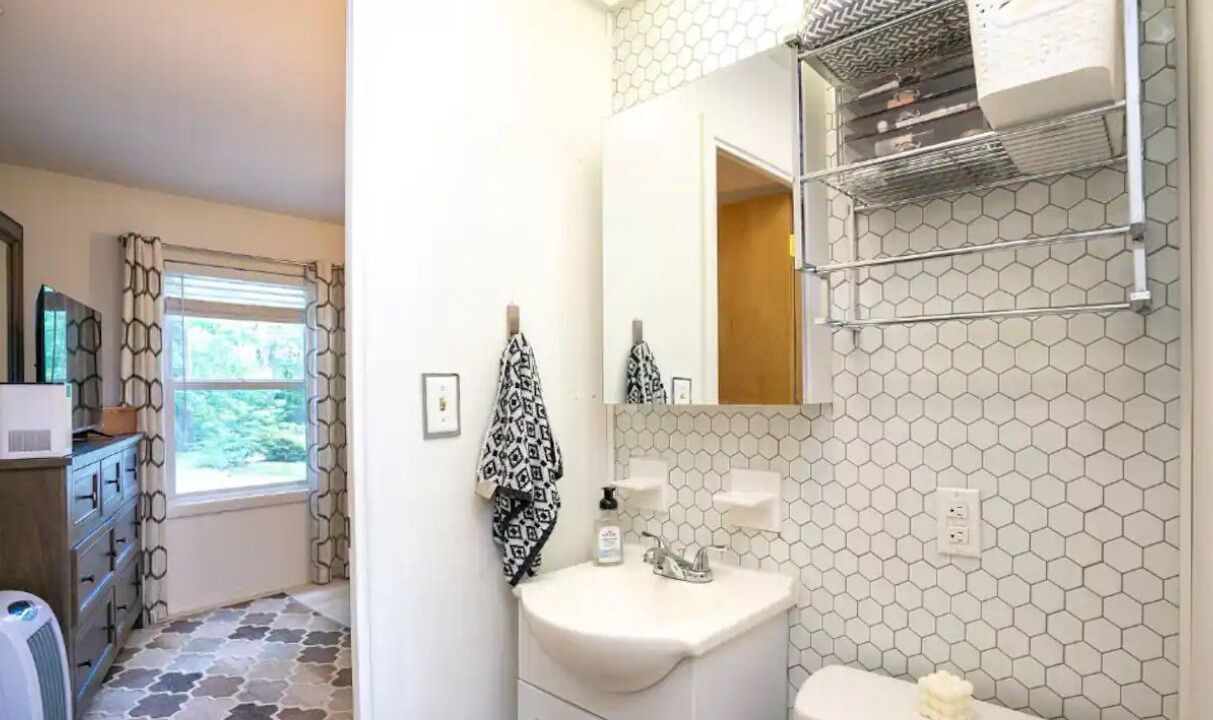 Photo of Bathroom in Park Forest Village