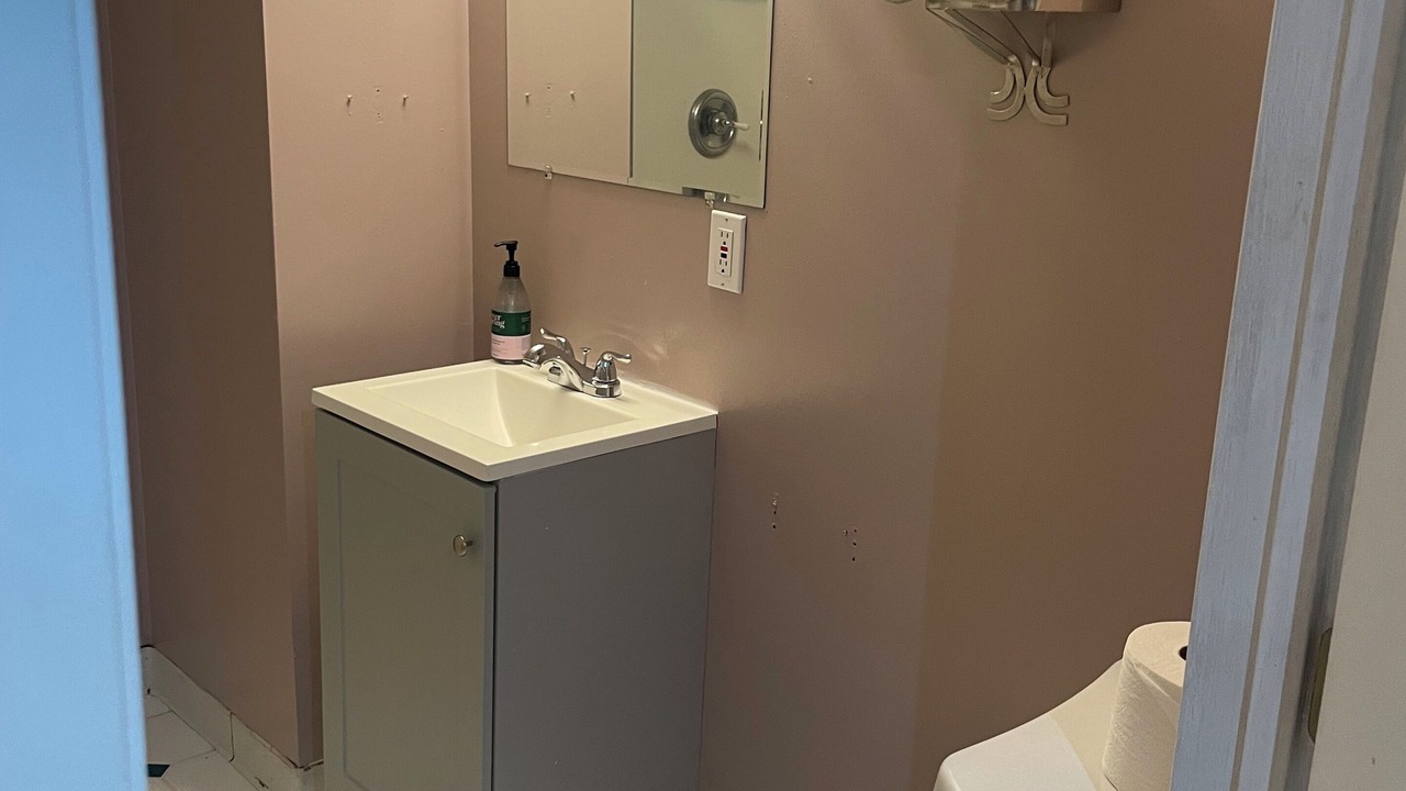 Photo of Bathroom in Lockwood