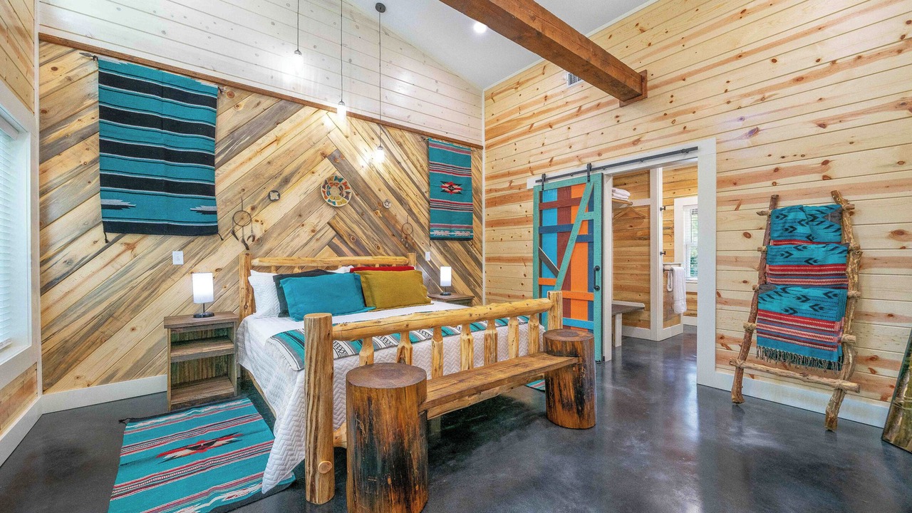 Photo of Bedroom in Golden