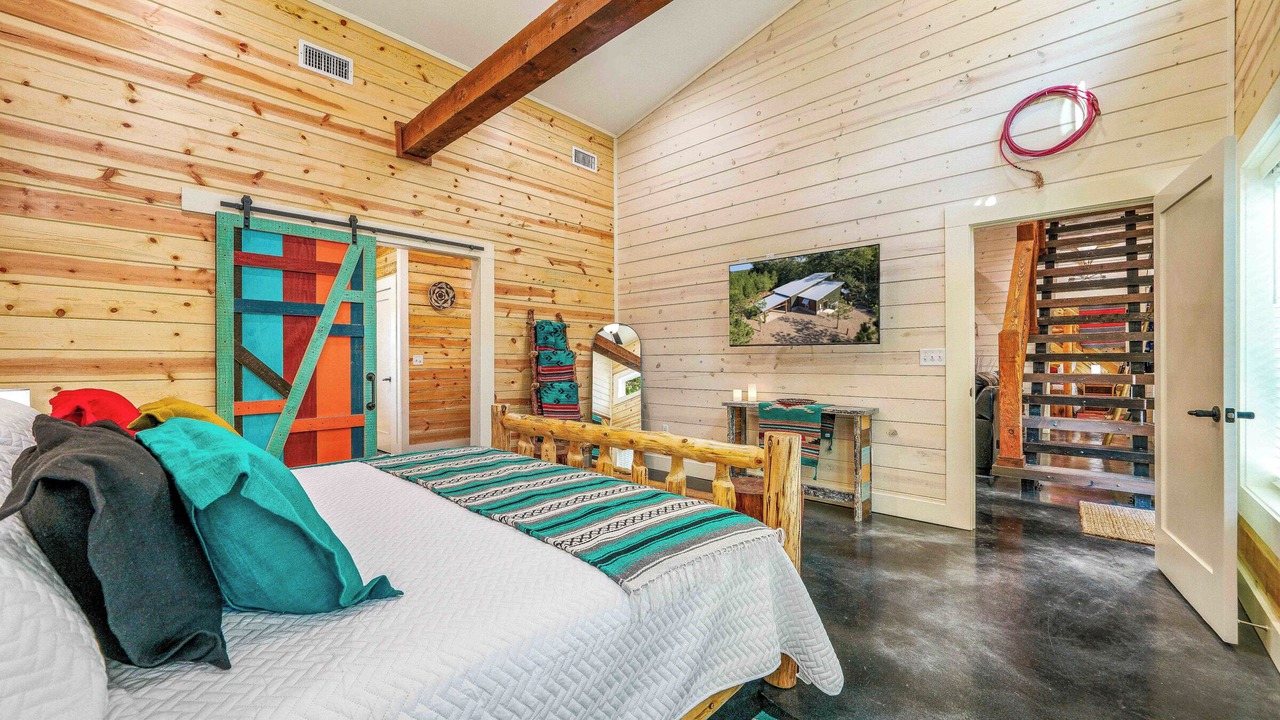Photo of Bedroom in Golden