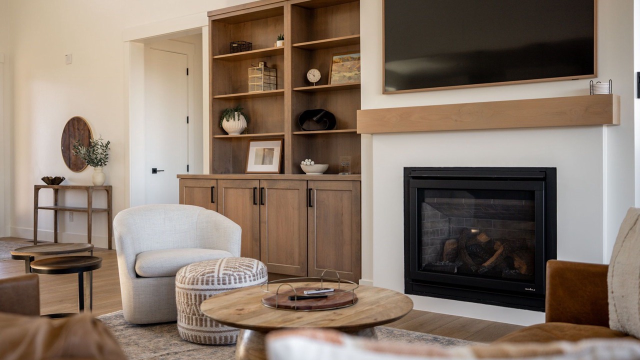 Photo of Livingroom in Powell Butte