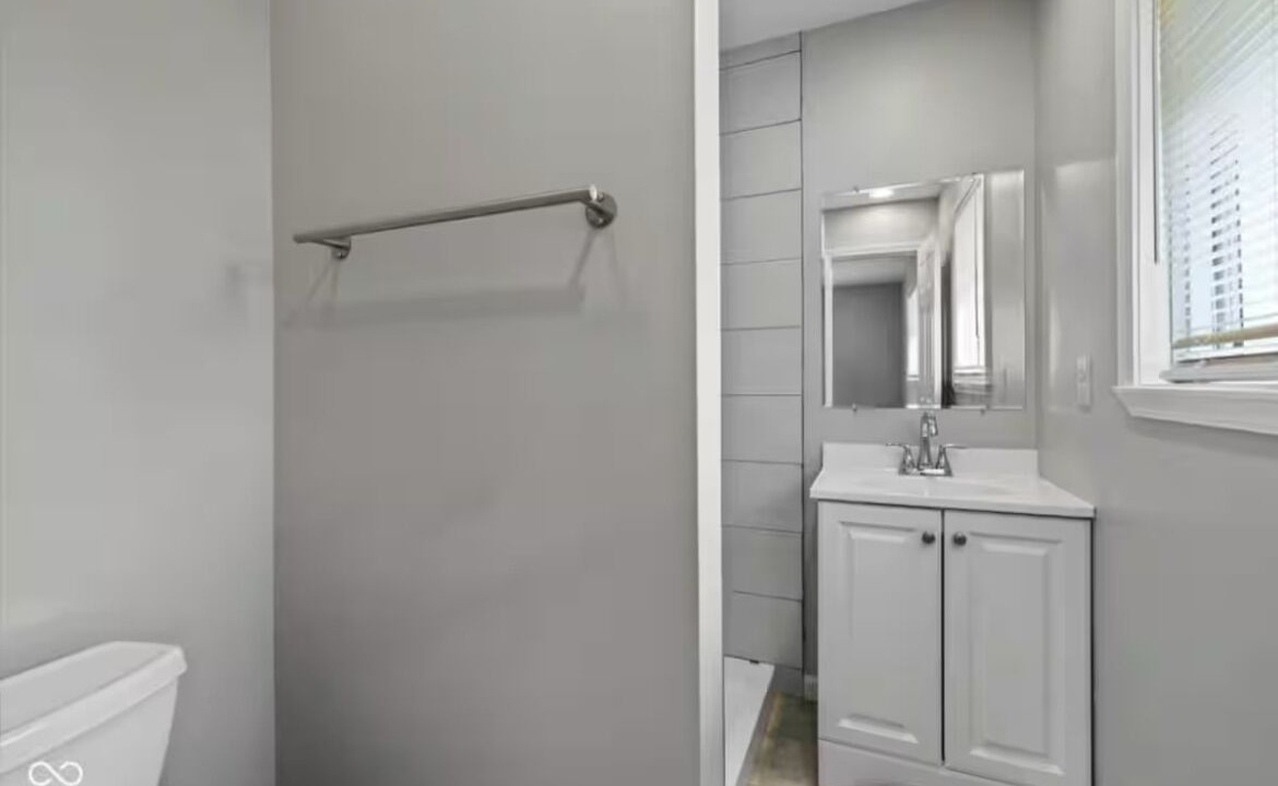Photo of Bathroom in Lawrence