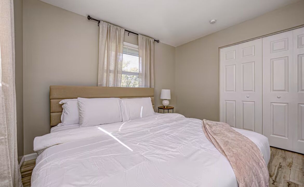 Photo of Bedroom in Lawrence