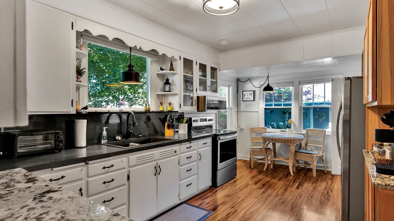Photo of Kitchen in Garden District