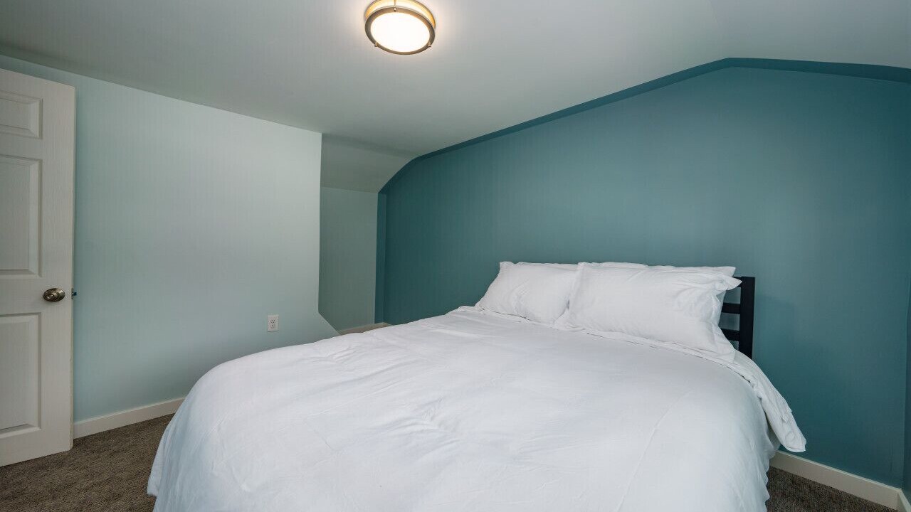 Photo of Bedroom in Mentor-on-the-Lake