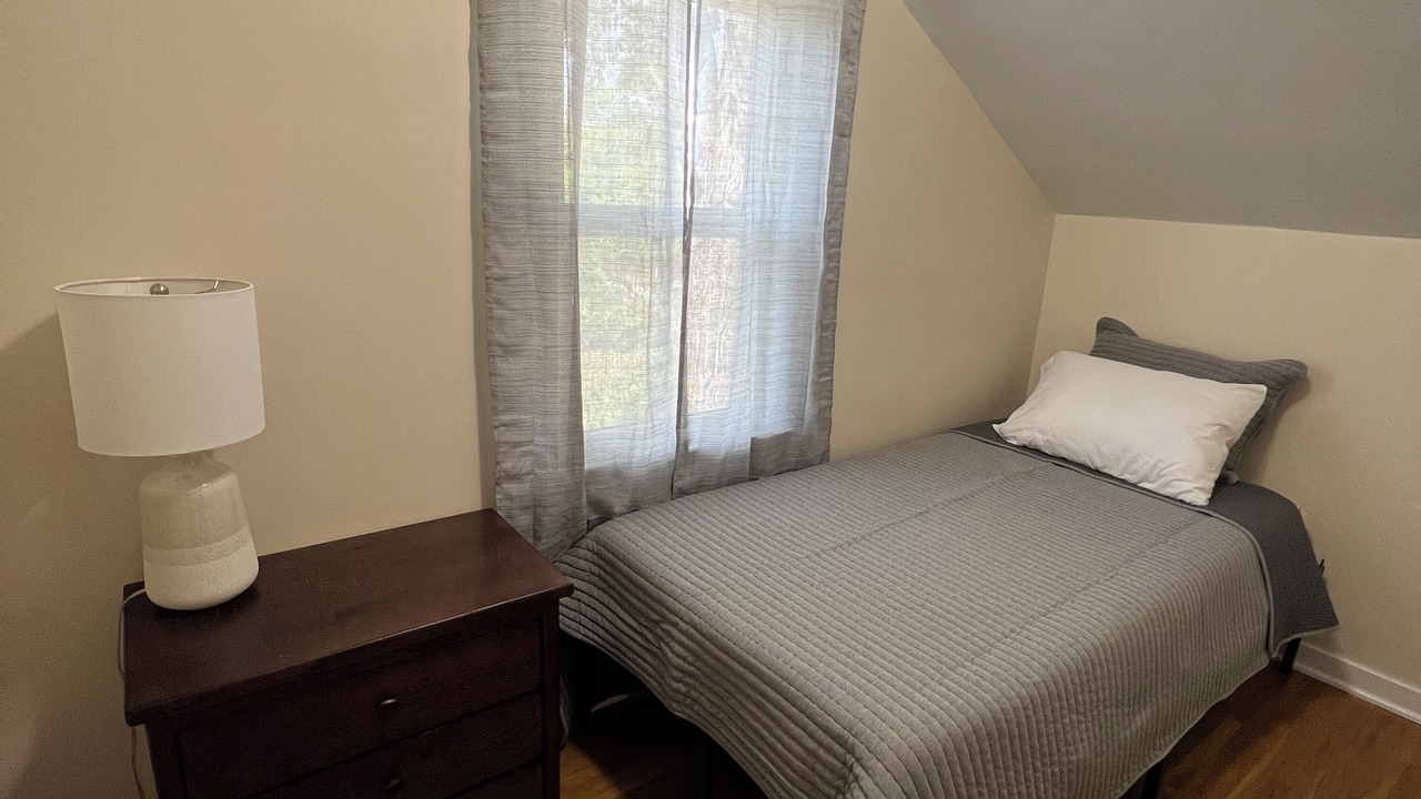 Photo of Bedroom in Jamestown