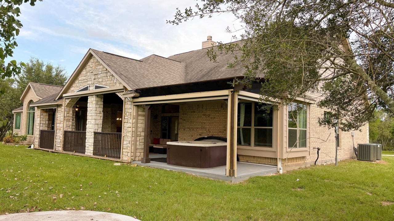 Photo of Outdoor in Sealy