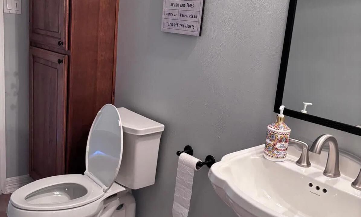 Photo of Bathroom in Sealy