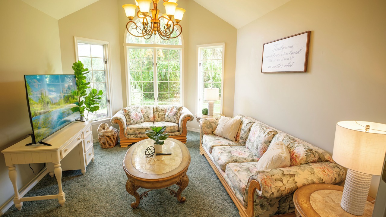 Photo of Livingroom in Reedsville