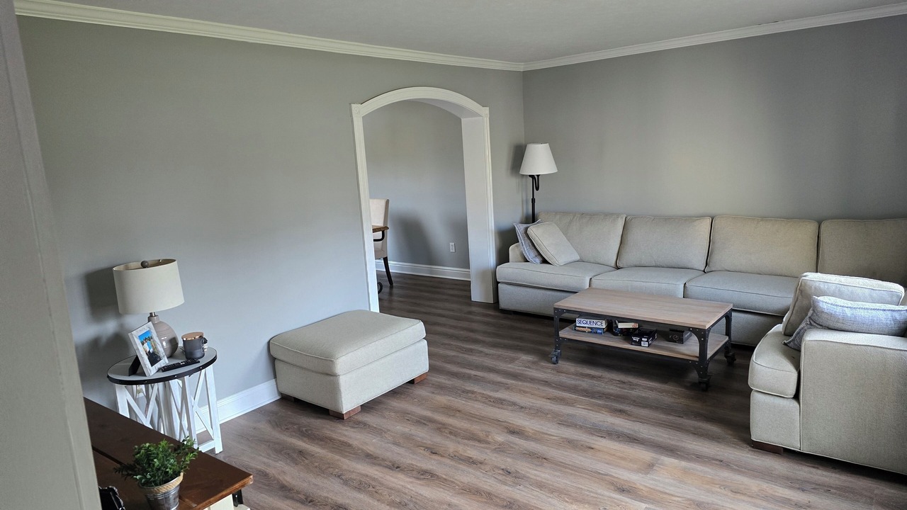 Photo of Livingroom in North Royalton