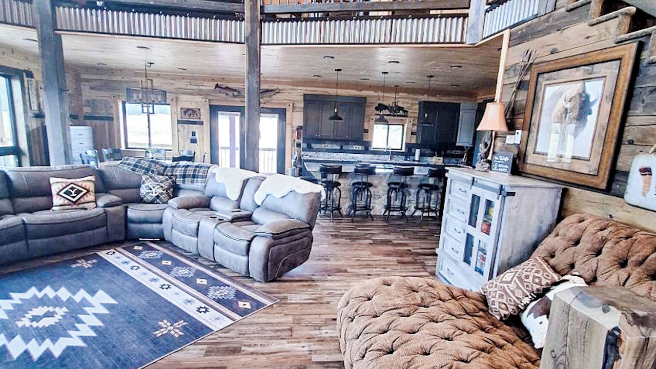 Photo of Livingroom in Island Park