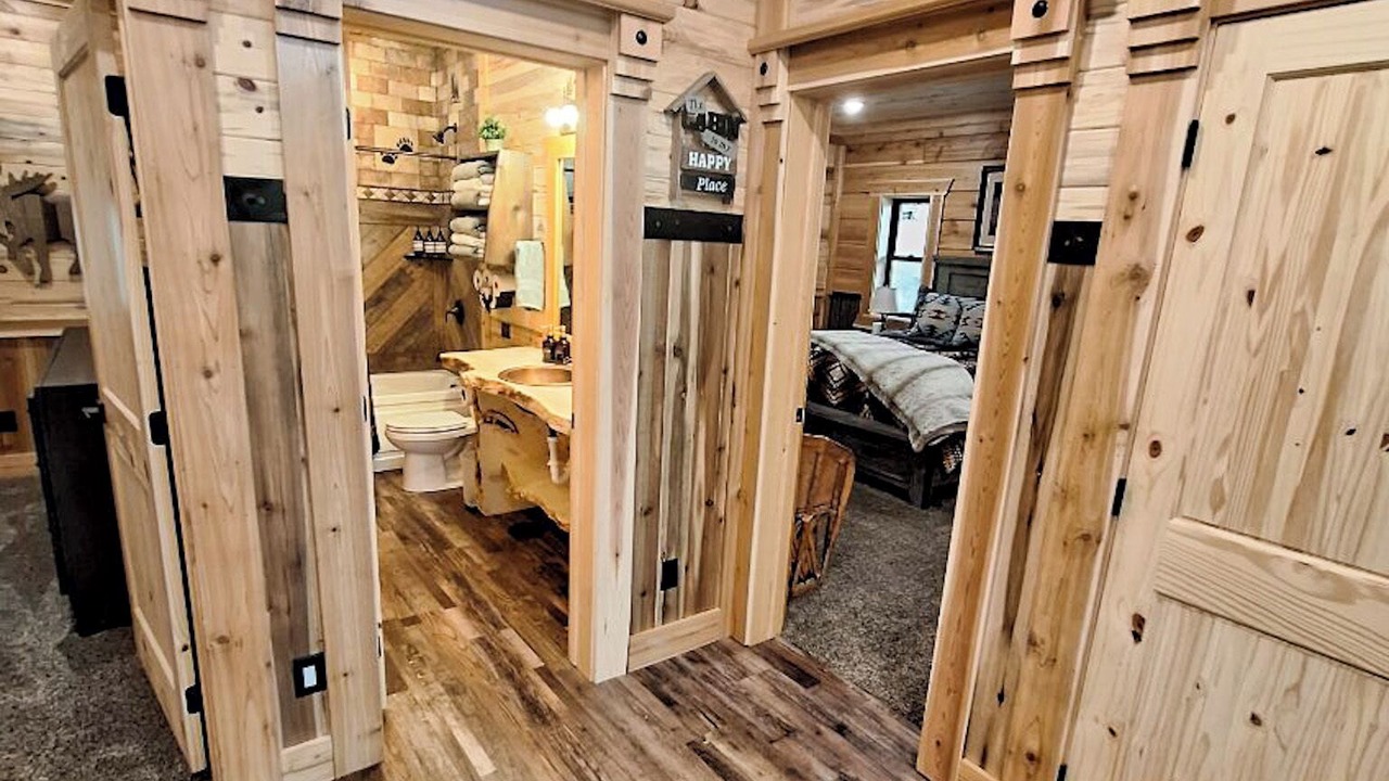 Photo of Bedroom in Island Park